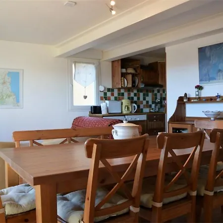 Appartement T4 Aux Angles Avec Balcon Et Parking - Fr-1-593-2